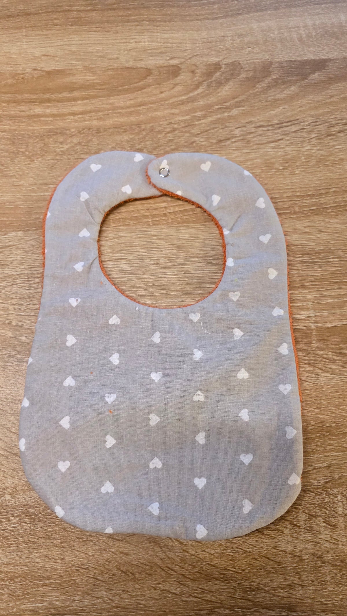 Baby-Lätzchen mit süßen Tiermotiven – einzeln erhältlich