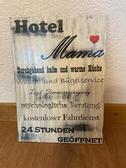 Holzschild A4 Hotel Mama
