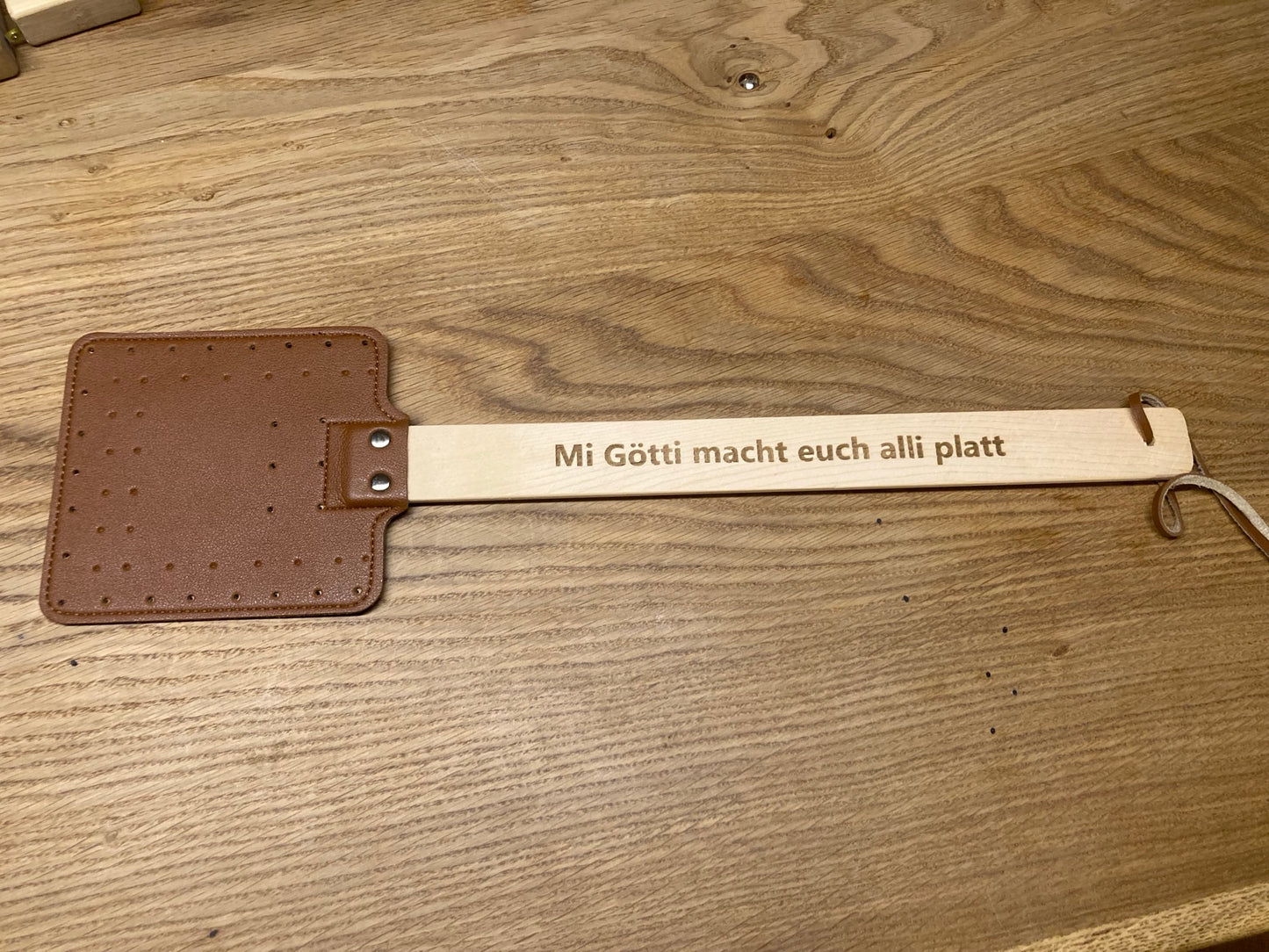 Fliegenklatsche Mi Götti macht euch alli platt